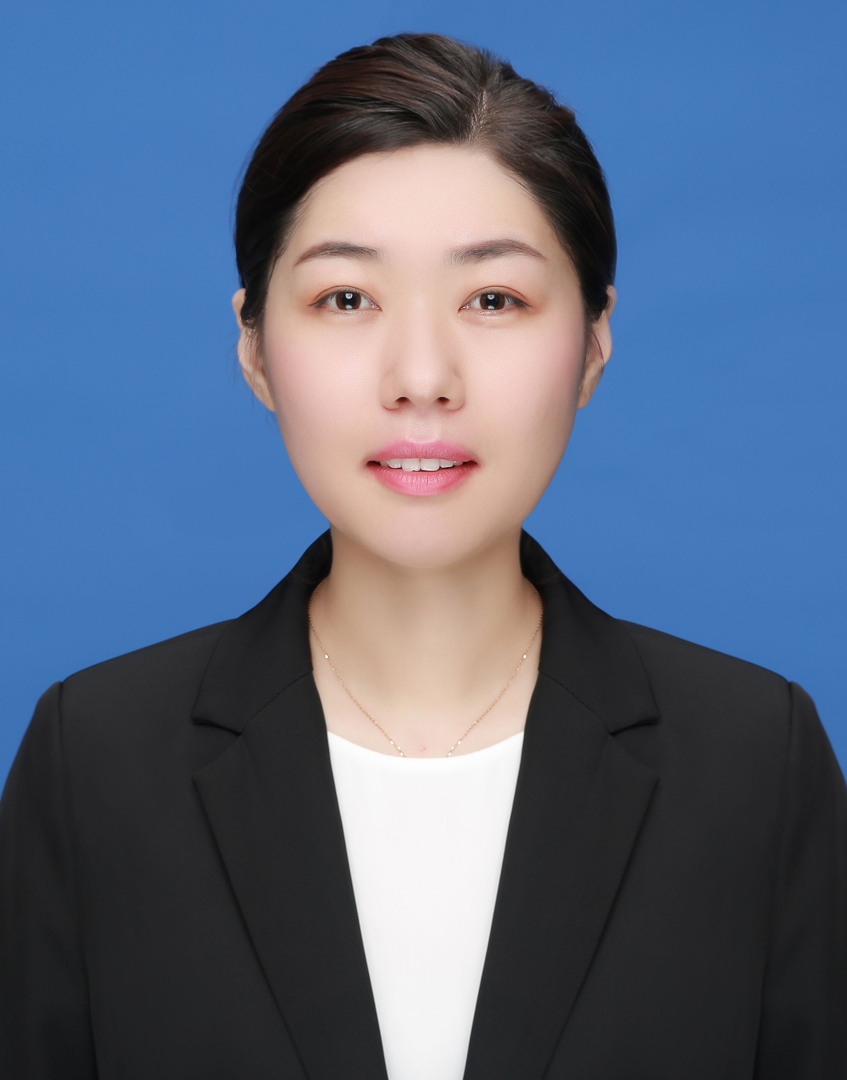 毕丽.jpg