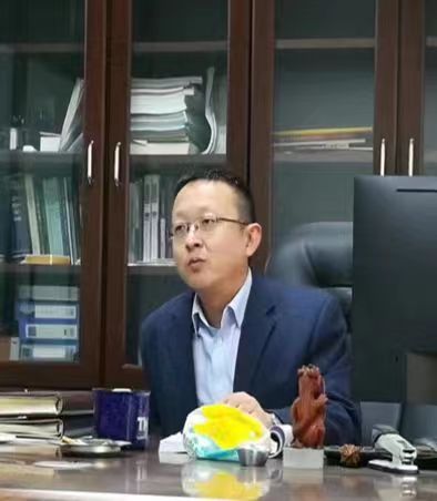 崔继承照片.jpg