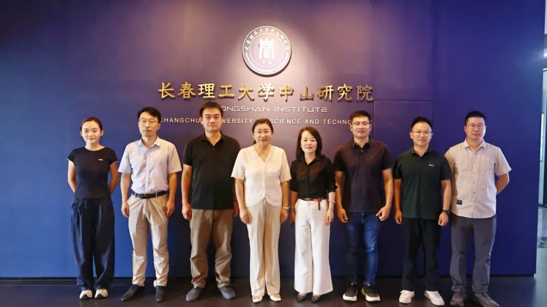 吉利汽车研究院到访研究院，共探车载光电技术合作

